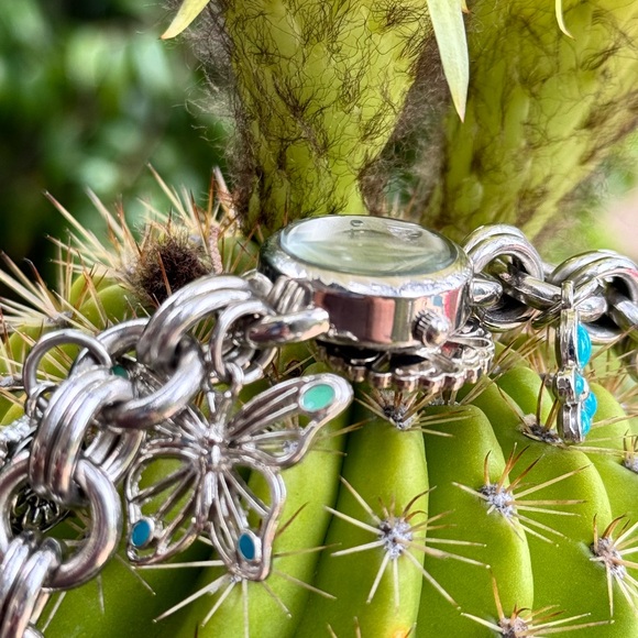 Disney Tinker Bell with charms Watch - Picture 5 of 10